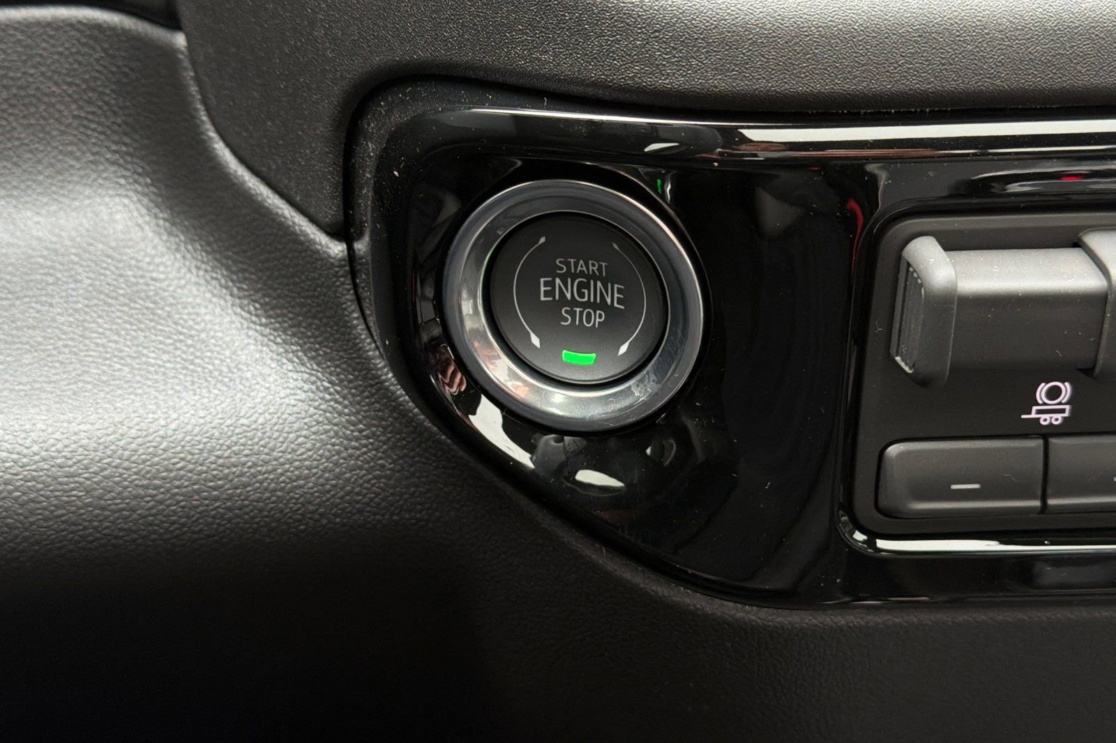 Used 2026 Chevrolet Silverado 1500 ZR2 image 24