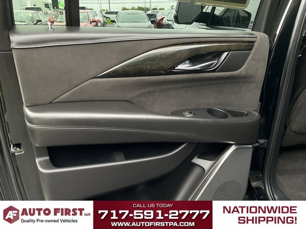 Used 2020 Cadillac Escalade ESV Platinum AWD/4WD image 10