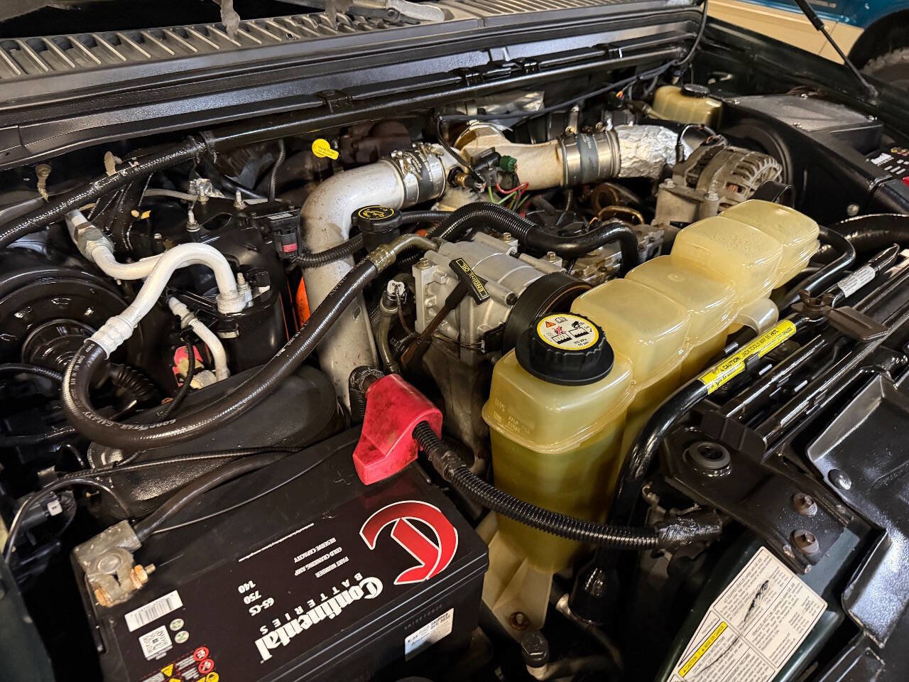 Used 2001 Ford F350 Lariat image 13