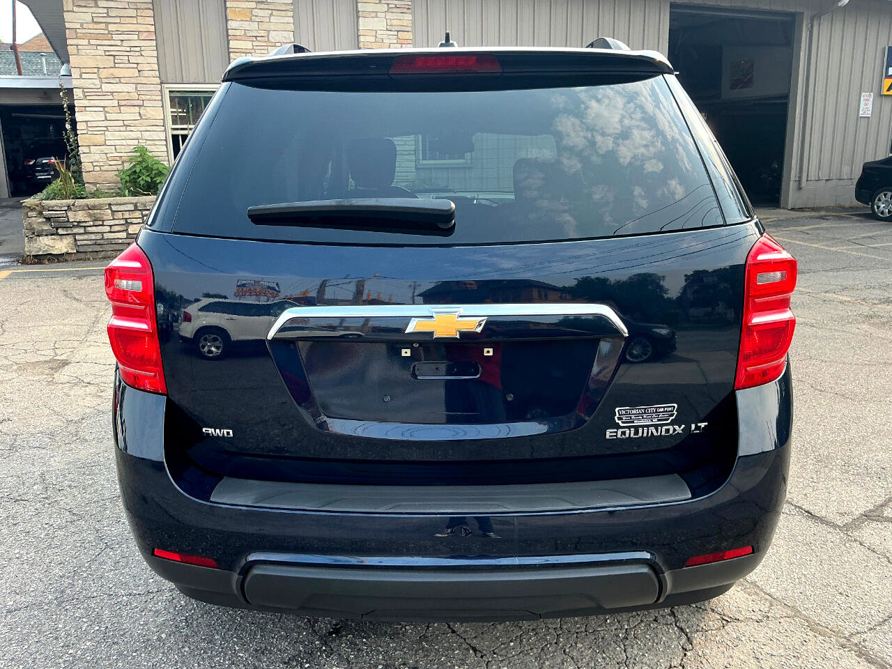 Used 2016 Chevrolet Equinox LT w/ Convenience Package image 4