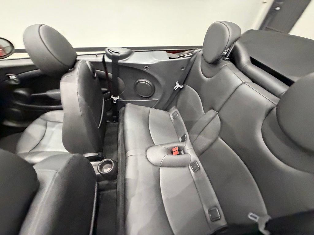Used 2014 MINI Cooper Convertible FWD image 26
