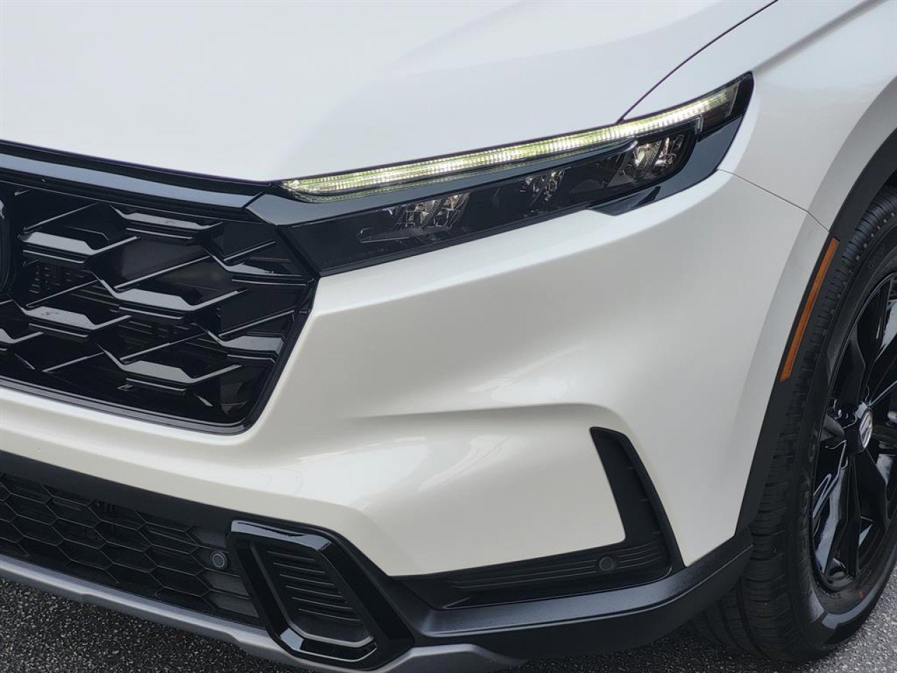 Certified 2025 Honda CR-V Sport-L image 8