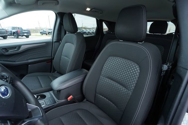 Used 2025 Ford Escape Active image 37