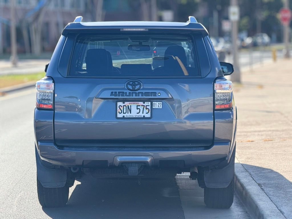 Used 2014 Toyota 4Runner SR5 RWD image 4