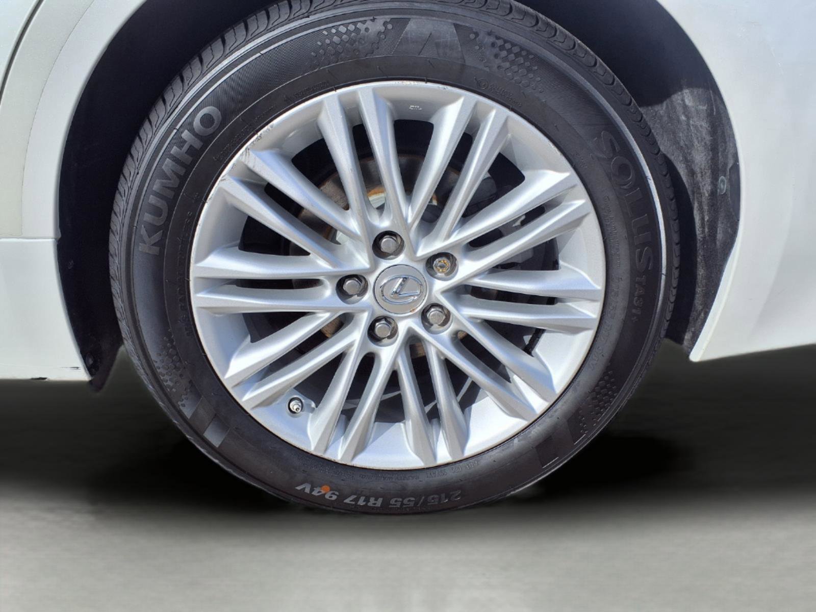 Used 2016 Lexus ES 350 4DR SDN w/ Premium Package w/Wood Trim image 9