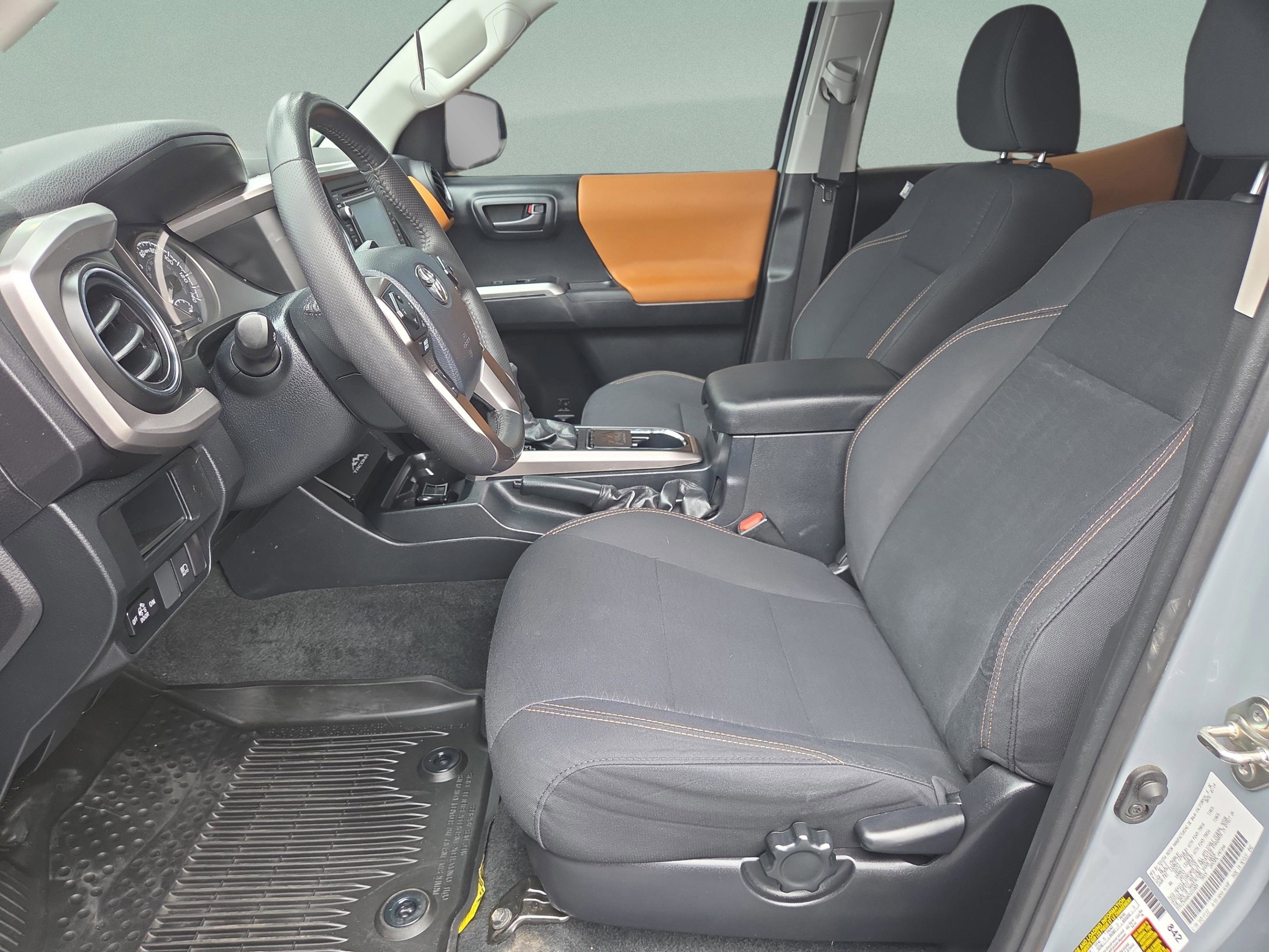 Used 2019 Toyota Tacoma SR5 image 24