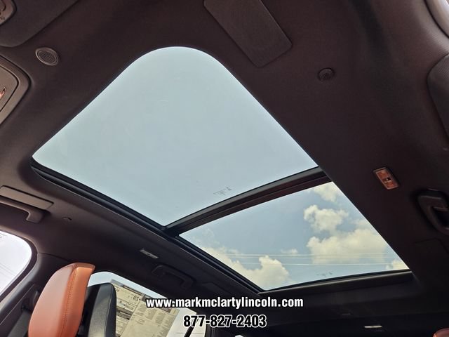 New 2026 Lincoln Aviator Reserve AWD/4WD image 16