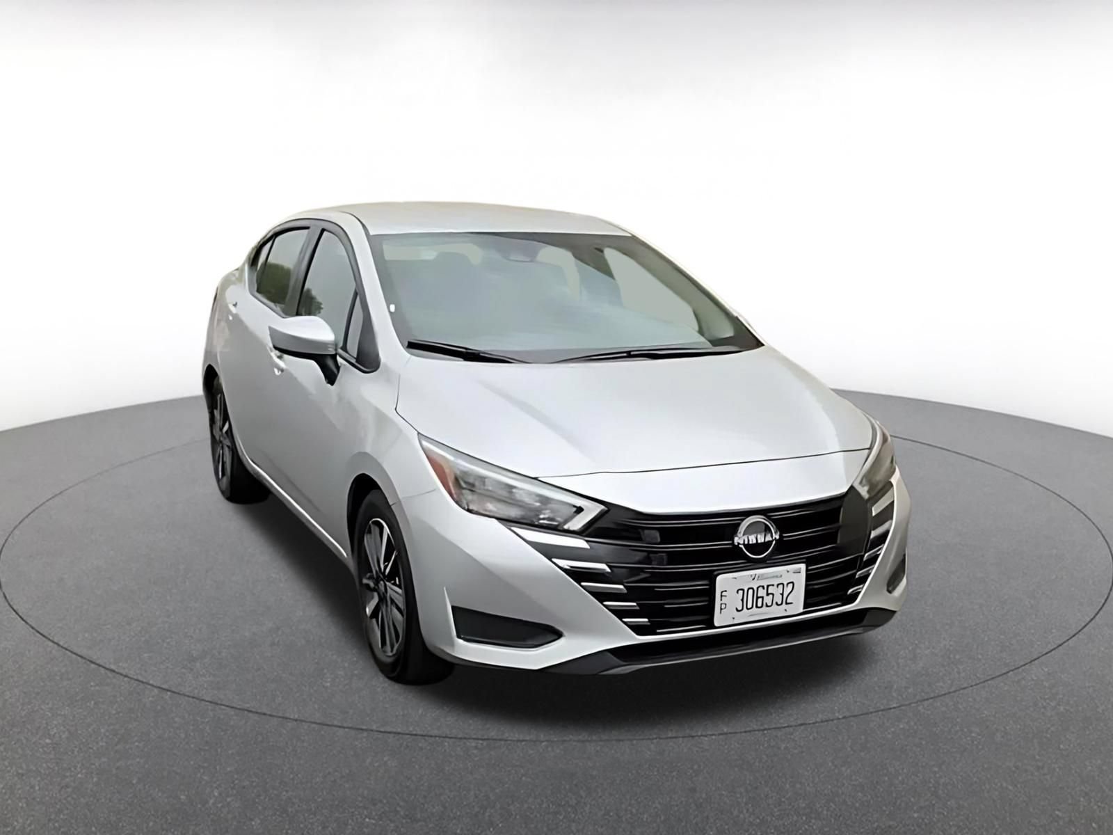 Used 2025 Nissan Versa SV FWD video 2