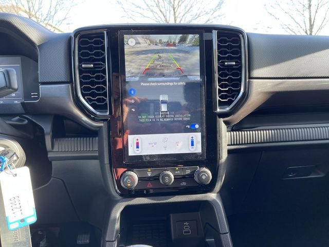 New 2025 Ford Ranger XLT w/ Black Appearance Package image 18