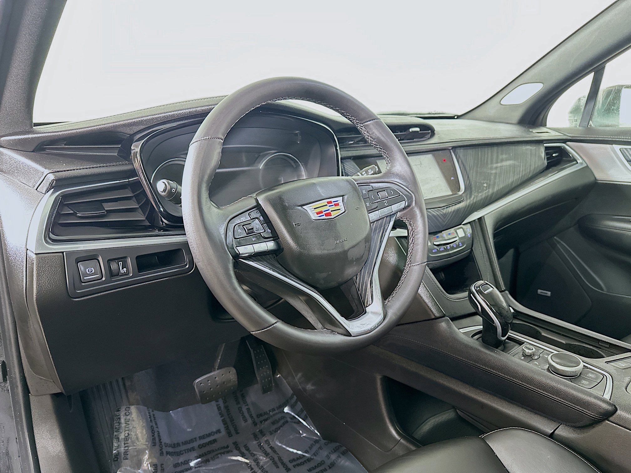 Used 2023 Cadillac XT6 Premium Luxury image 9