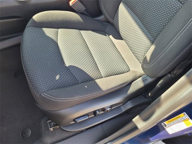 Used 2022 GMC Terrain SLE w/ Driver Convenience Package image 11