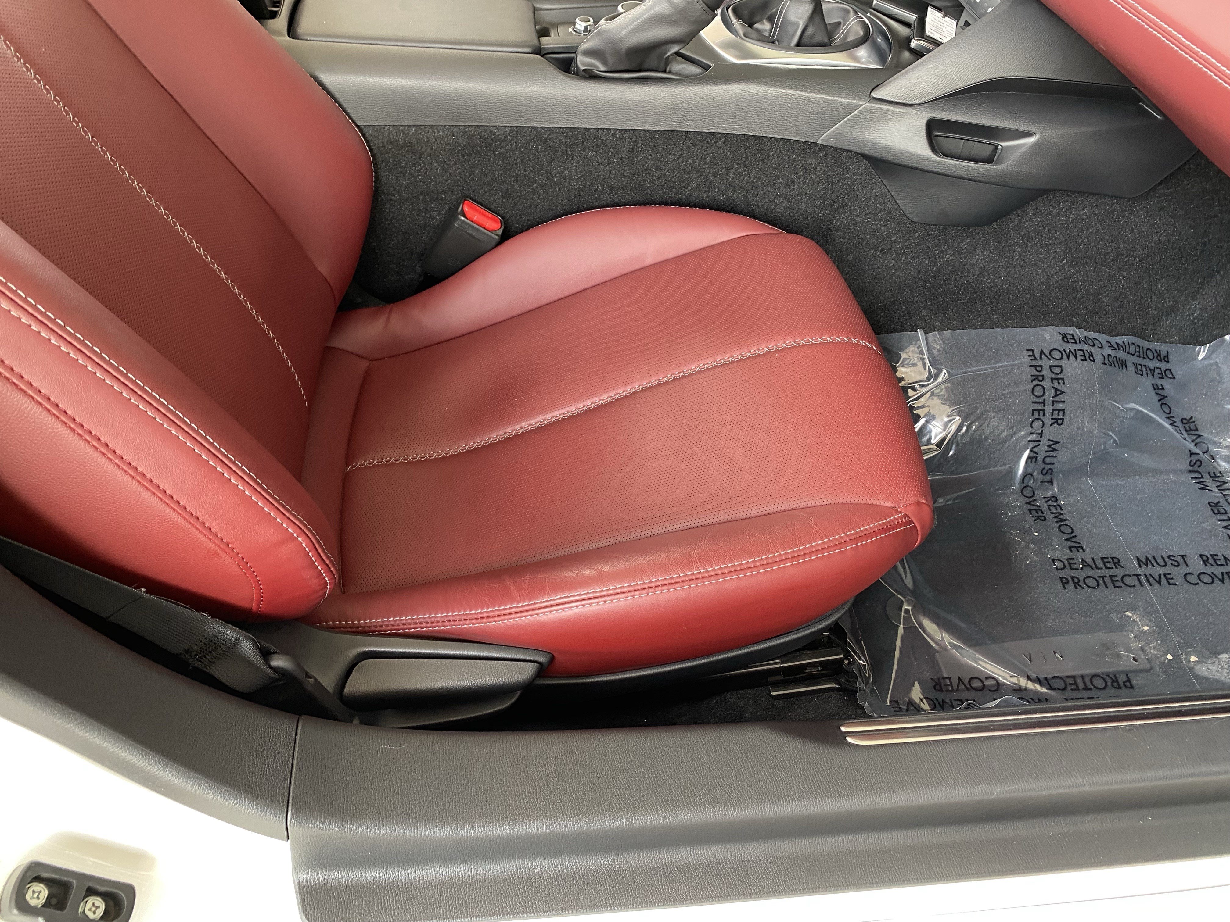 Used 2020 MAZDA MX-5 Miata RF Grand Touring RWD image 36