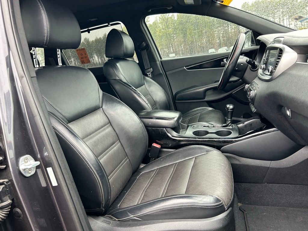 Used 2019 Kia Sorento SX image 10