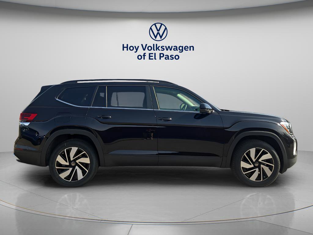 New 2026 Volkswagen Atlas SE image 2