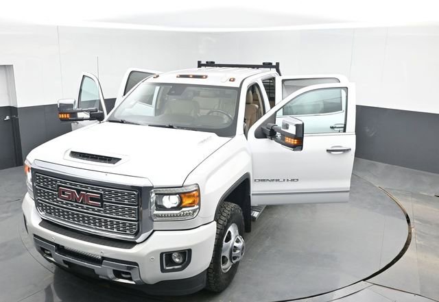 Used 2018 GMC Sierra 3500 Denali w/ Duramax Plus Package image 47