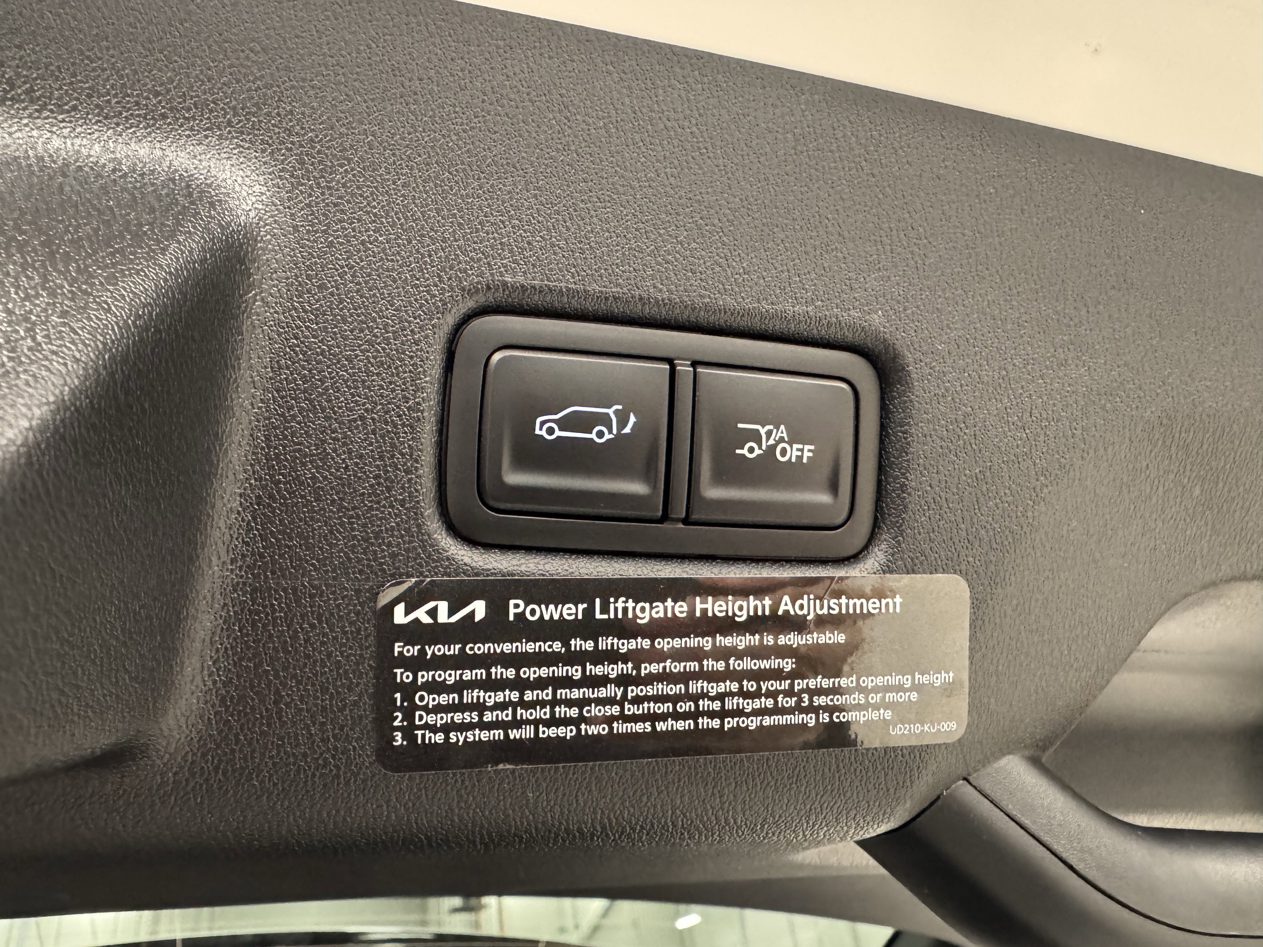 New 2027 Kia Telluride S image 14