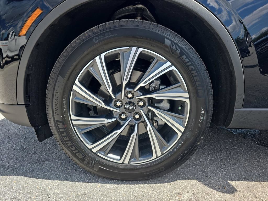 New 2026 Lincoln Aviator 2WD image 18