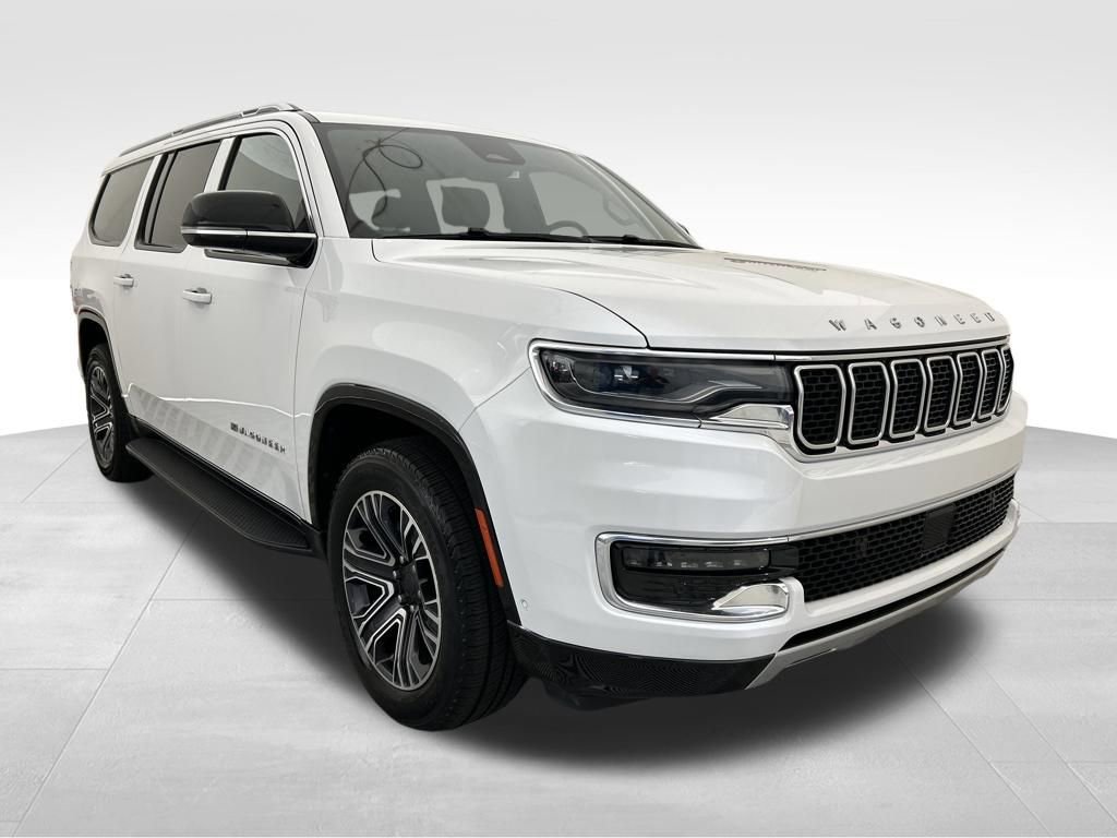Used 2024 Jeep Wagoneer L Series II w/ Flexible Seating Group image 8