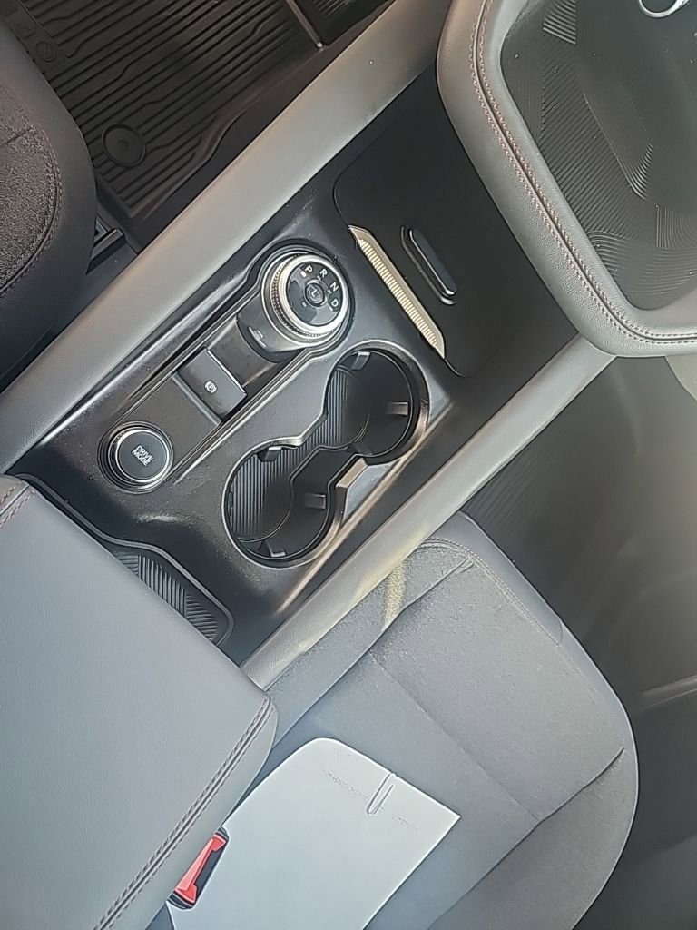 Used 2025 Ford Explorer Active AWD/4WD image 20