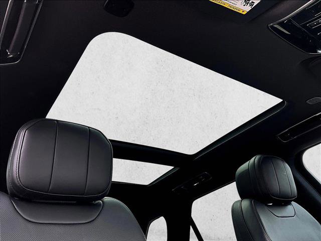 Used 2023 Land Rover Range Rover Sport SE Dynamic image 17