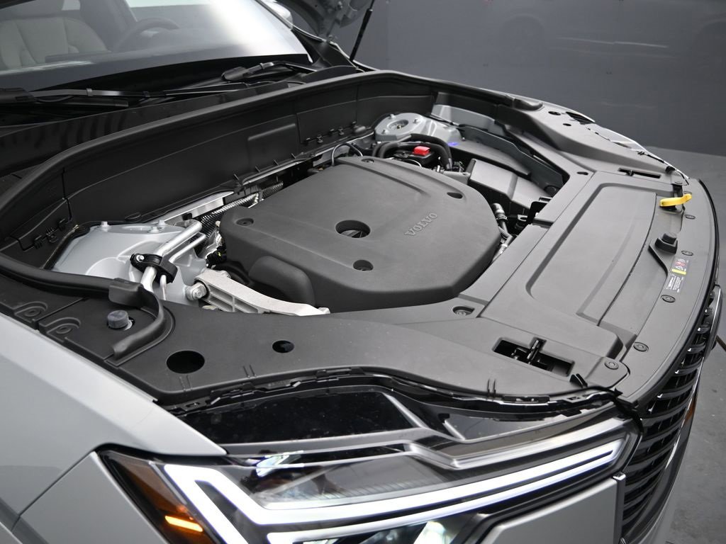 New 2026 Volvo XC90 B6 Plus w/ Protection Package Premier image 40