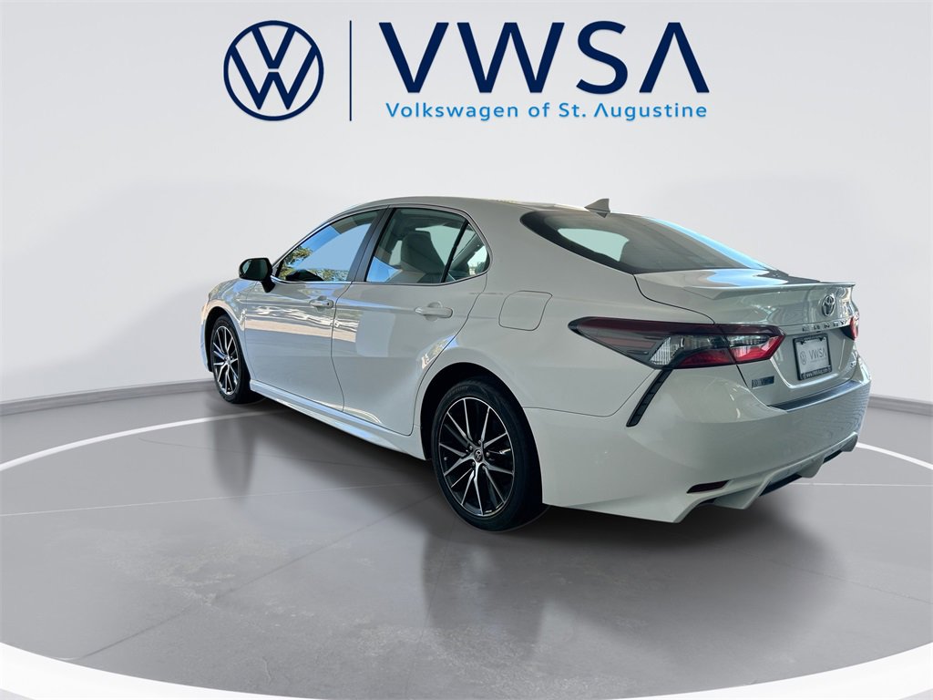 Used 2024 Toyota Camry SE w/ Convenience Package image 6