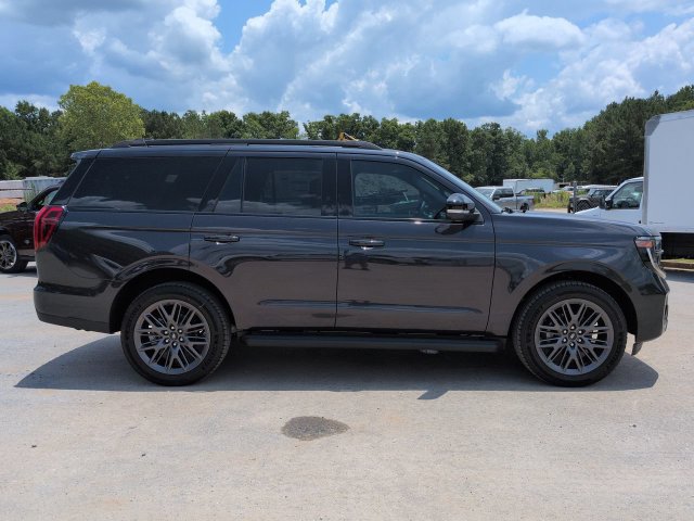 New 2026 Ford Expedition Platinum w/ Stealth Appearance Package AWD/4WD image 3