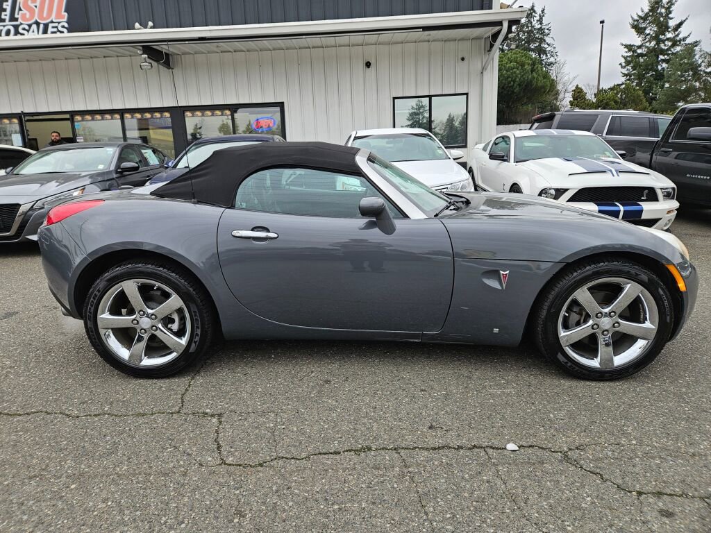 Used 2008 Pontiac Solstice GXP w/ Premium Package image 9