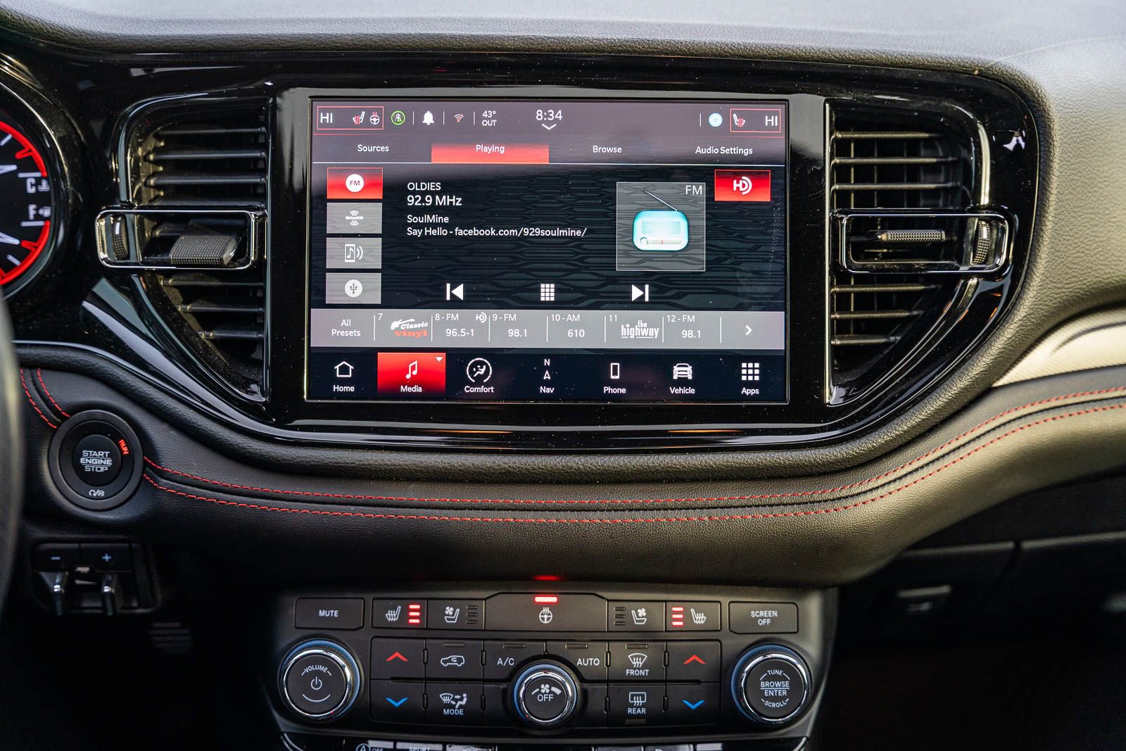 Used 2024 Dodge Durango GT image 37