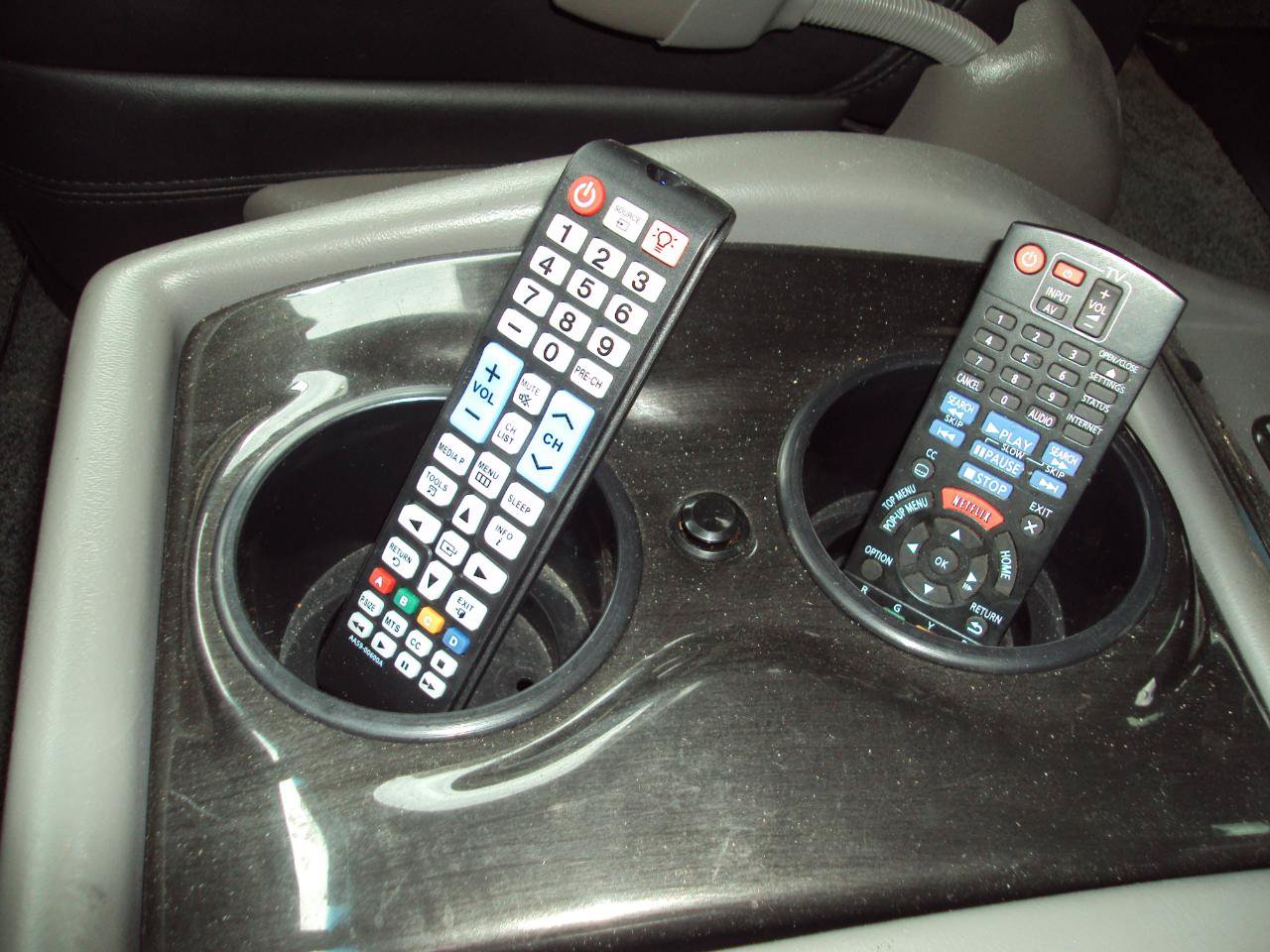 Used 2014 Chevrolet Express 1500 AWD image 36