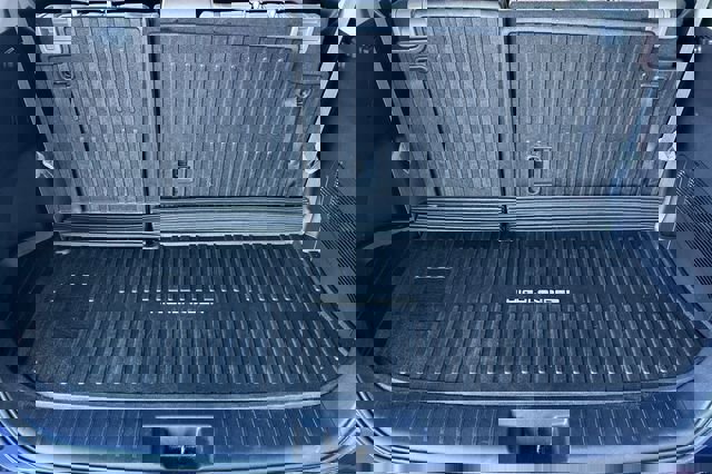 Used 2020 Toyota Highlander LE image 18