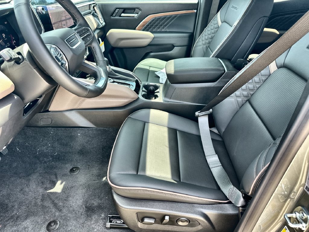 New 2026 GMC Canyon Denali AWD/4WD image 24