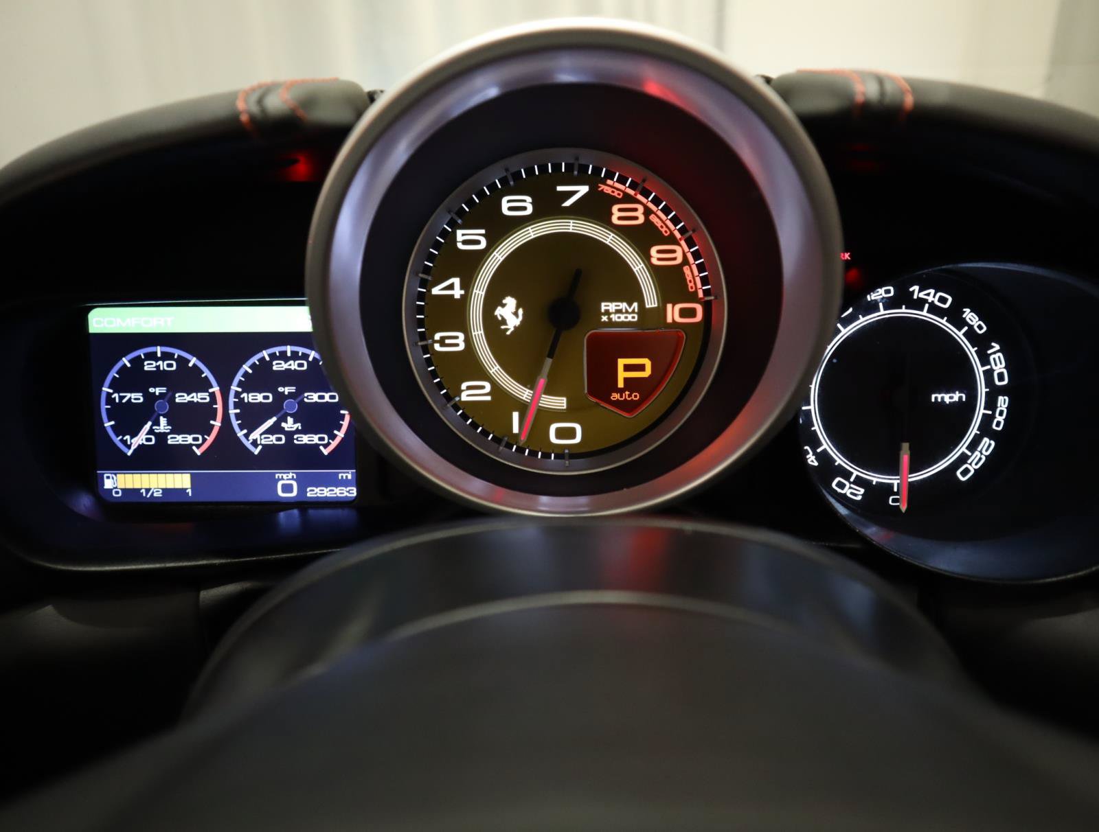 Used 2016 Ferrari California T RWD image 38