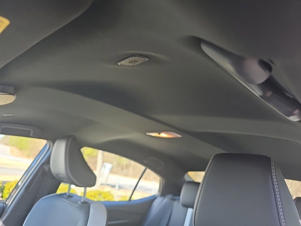 Used 2025 Toyota Camry SE w/ Convenience Package image 24