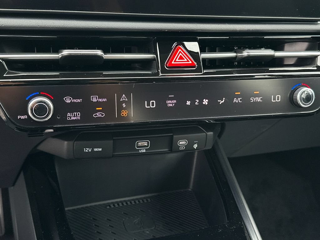 New 2026 Kia Niro EX FWD image 21