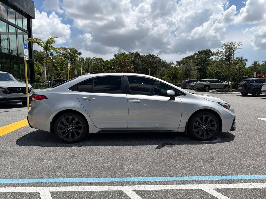 Used 2025 Toyota Corolla SE FWD image 6