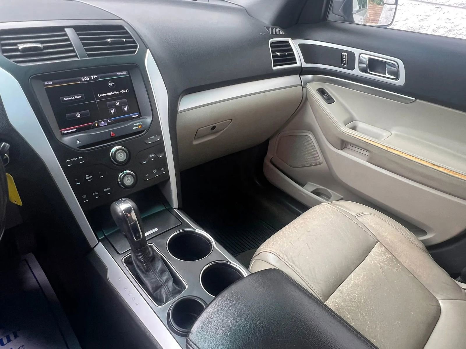 Used 2013 Ford Explorer XLT FWD image 14