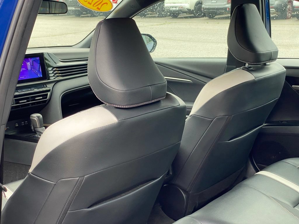 Used 2025 Toyota Camry SE FWD image 29