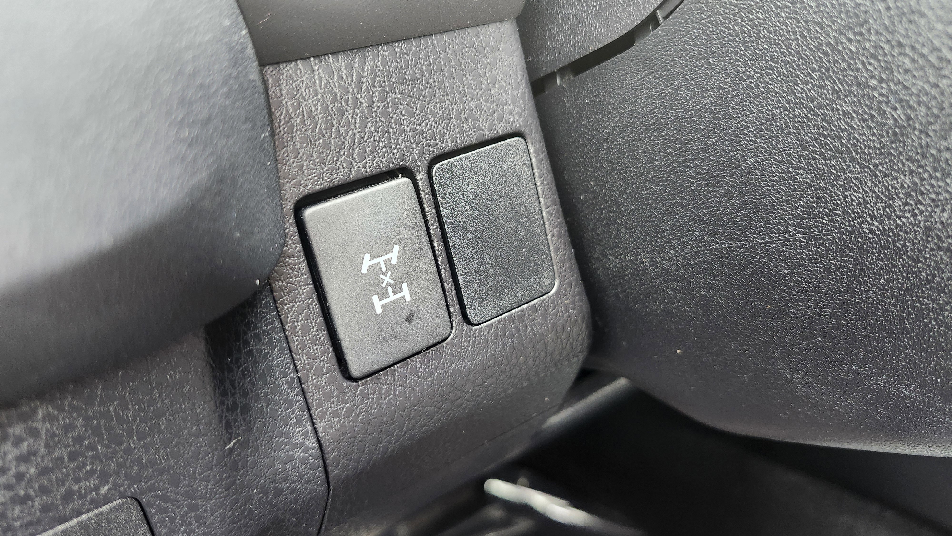 Used 2017 Toyota RAV4 LE w/ All Weather Liner Package image 8