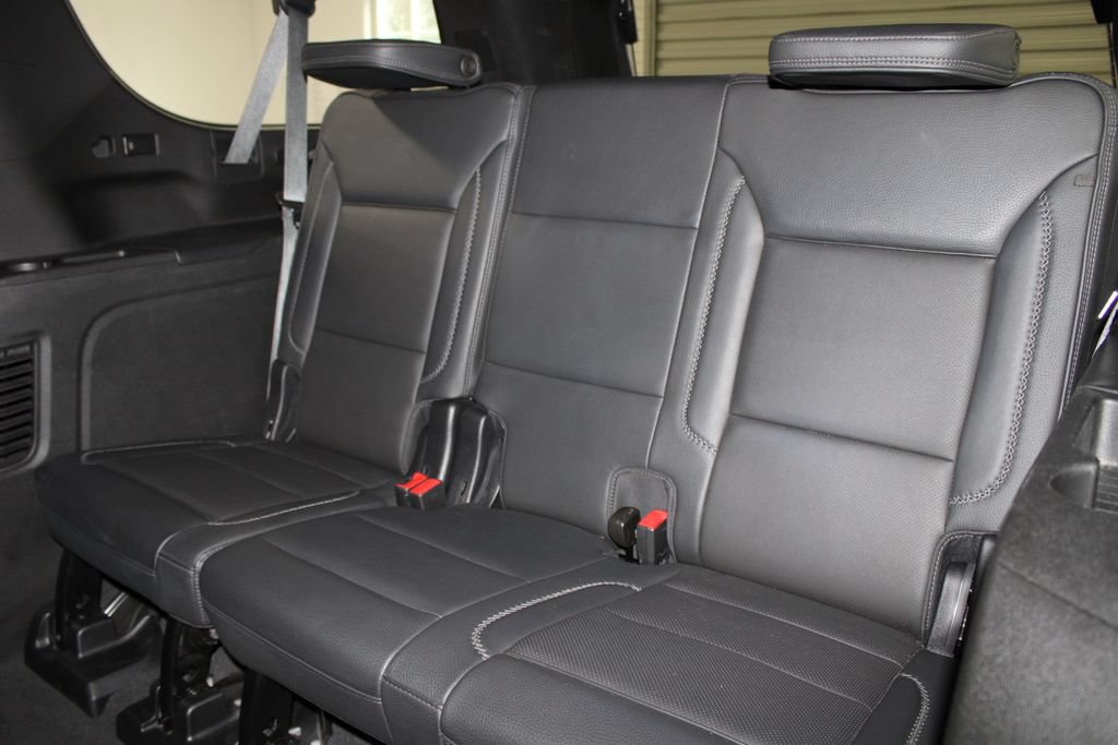Used 2024 GMC Yukon XL Denali RWD image 28