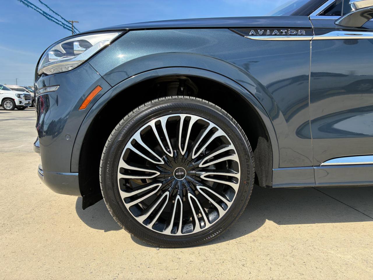 Used 2020 Lincoln Aviator Black Label w/ Dynamic Handling Package AWD/4WD image 7