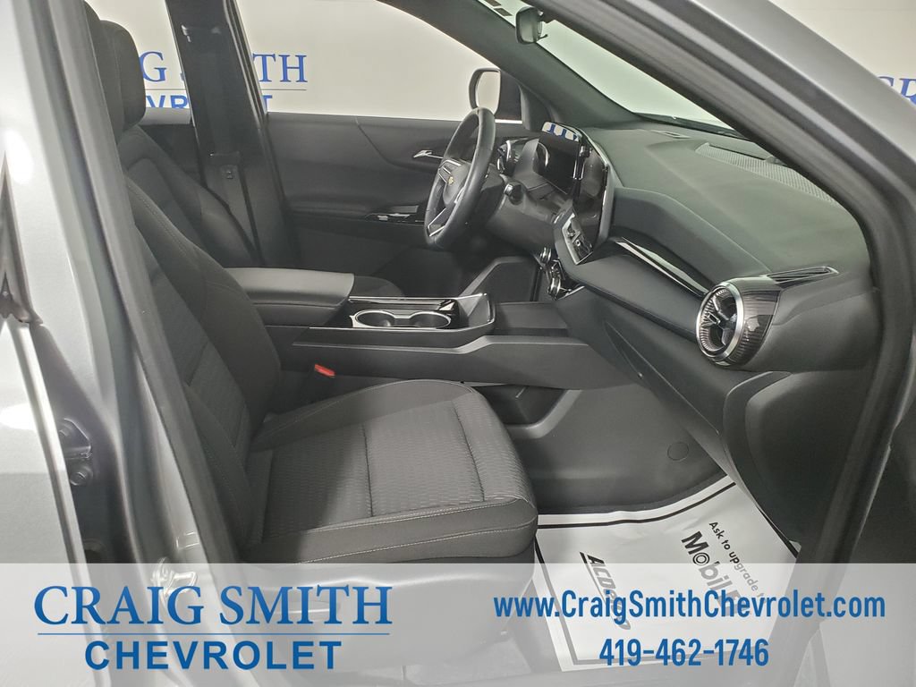 Used 2025 Chevrolet Equinox LT FWD image 15
