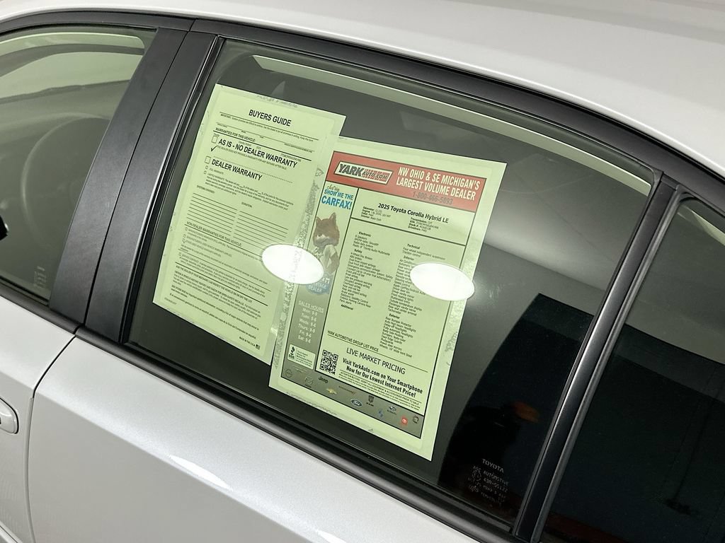 Used 2025 Toyota Corolla Hybrid Sedan FWD image 13