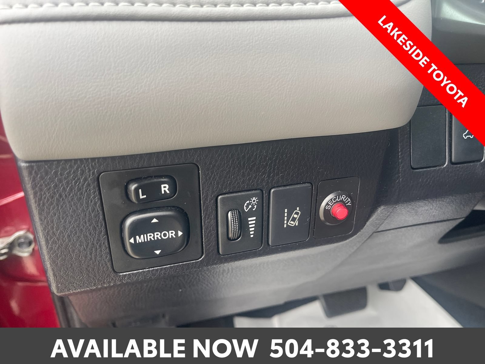 Used 2018 Toyota RAV4 Limited w/ Advanced Technology Package FWD image 25
