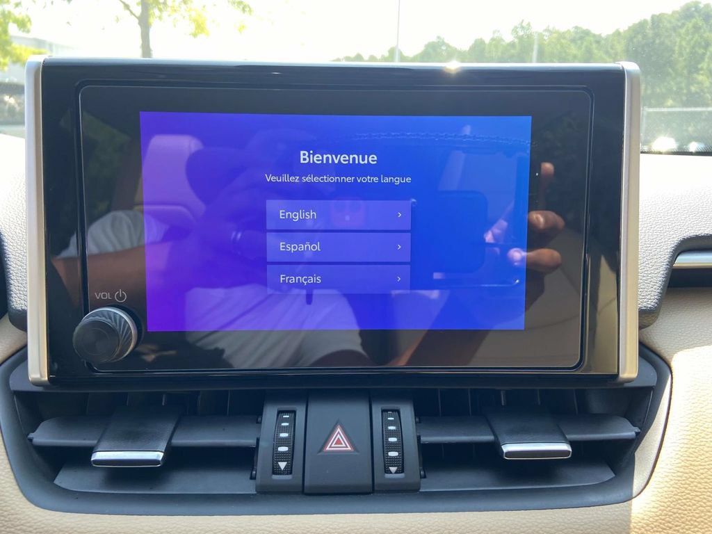 Used 2024 Toyota RAV4 XLE Premium FWD image 24