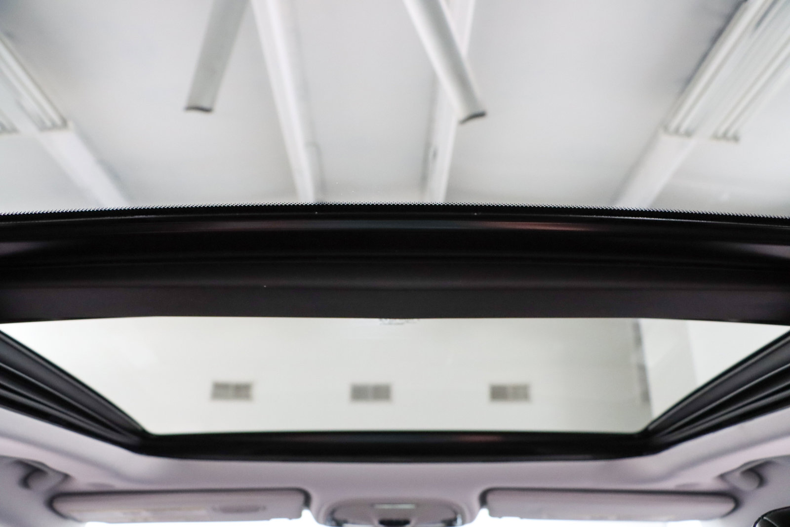 Used 2022 Jeep Cherokee Limited w/ Sun & Sound Group image 22