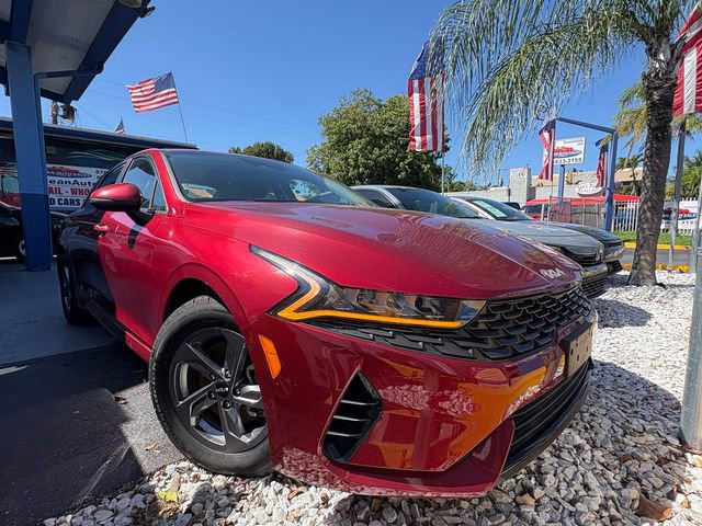 Used 2022 Kia K5 LXS FWD image 1