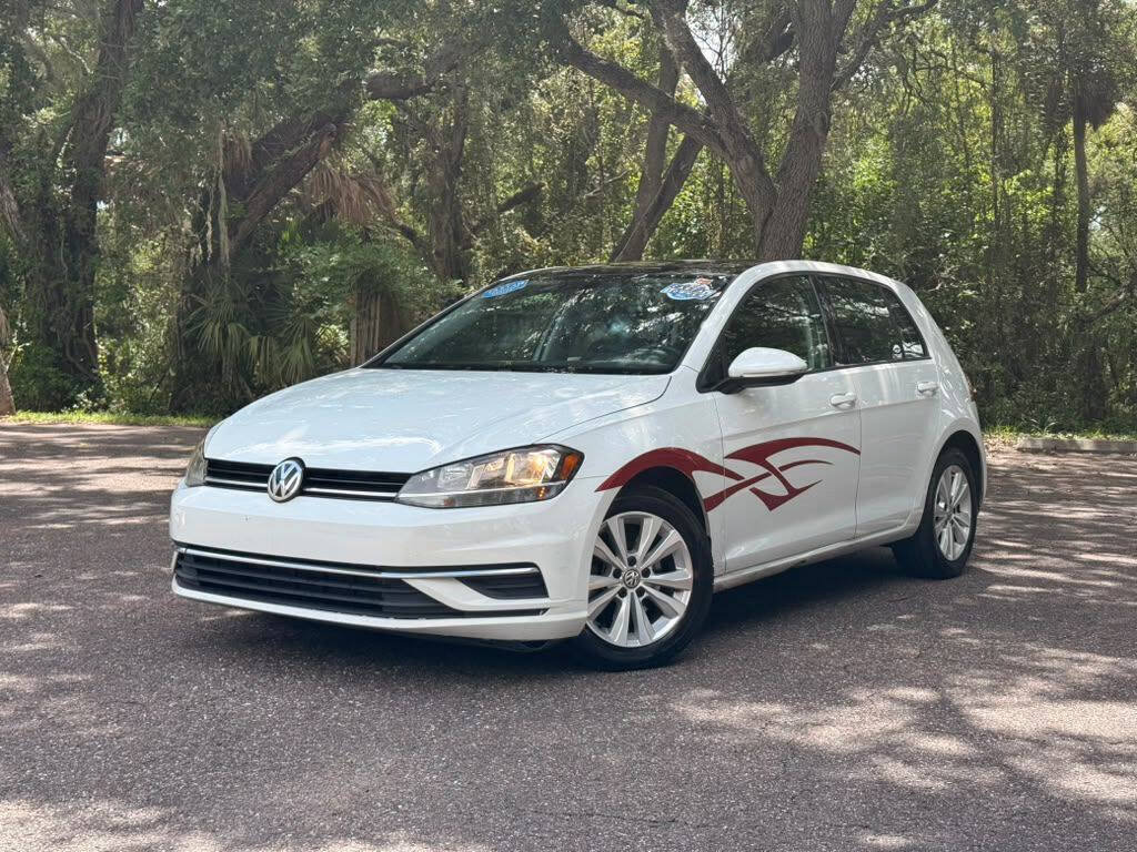 Used 2020 Volkswagen Golf 4-Door FWD image 1