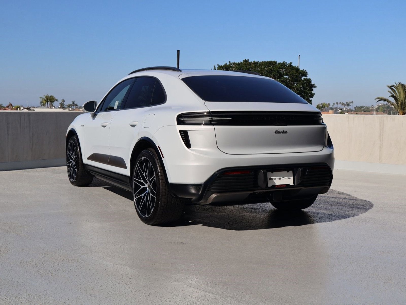 New 2026 Porsche Macan Turbo Electric image 3