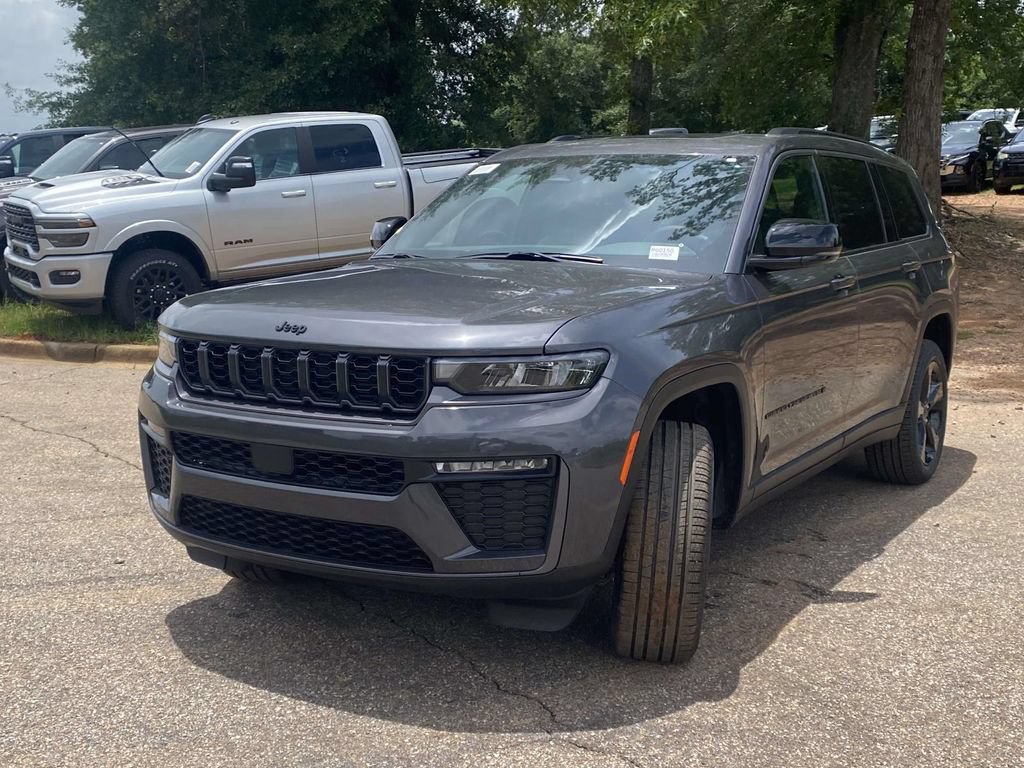 New 2026 Jeep Grand Cherokee L Limited w/ Limited Altitude Package AWD/4WD image 34